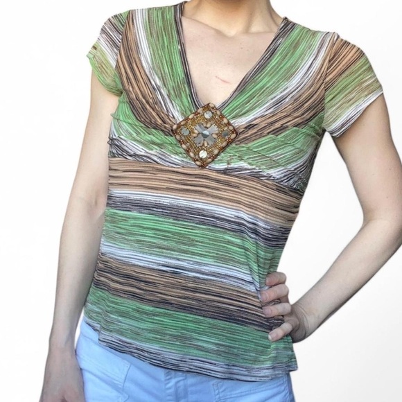 Y2K Cato brown and green striped women’s boho top w/ center embellishment size M - Picture 1 of 4
